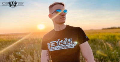 PoK108 - Az ősök rád is számítanak póló