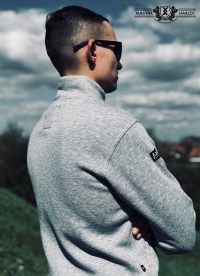 PuA12 Pajzs &aacute;ll&oacute;nyak&uacute; h&iacute;mzett pul&oacute;ver
